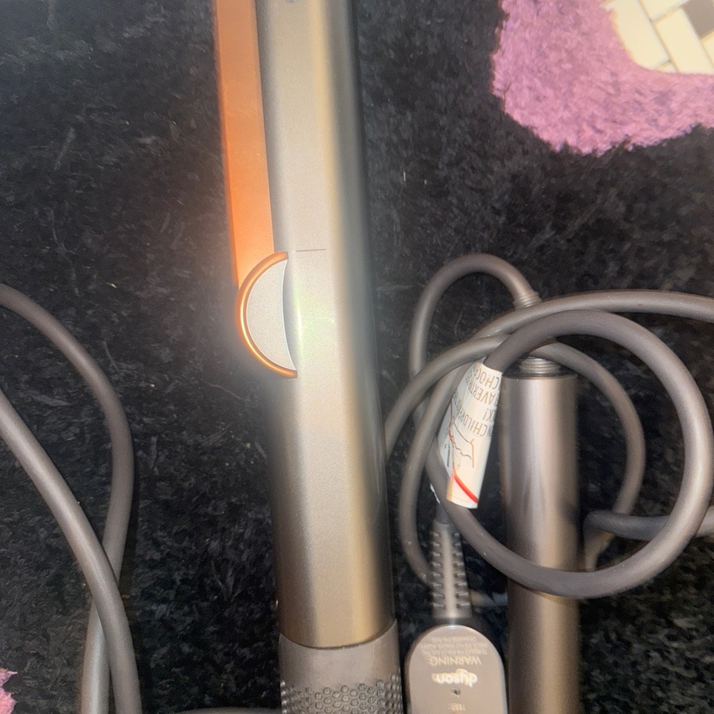 Dyson airstraight